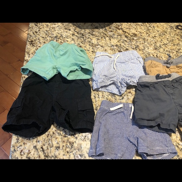 Bundle of baby shorts - Picture 2 of 10